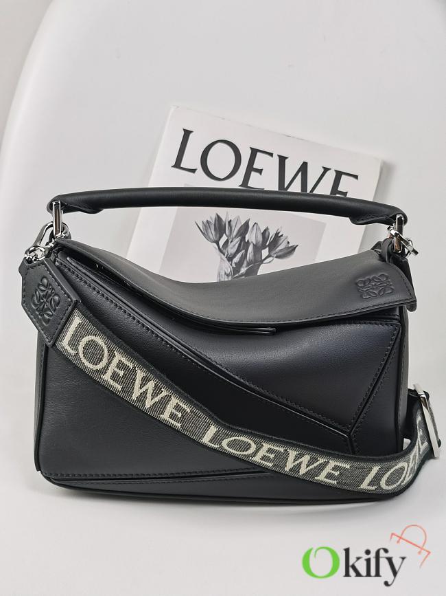 Okify Loewe Puzzle Edge Bag In Black With White And Gray Strap 24x10.5x16cm - 1