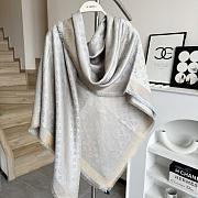 Okify Louis Vuitton Gray Wool And Silk Square Scarf With Gold Monogram 140x140cm - 5