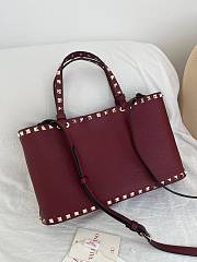 Okify Valentino Garavani Rockstud Large Bag In Dark Red 32x29x7cm - 4