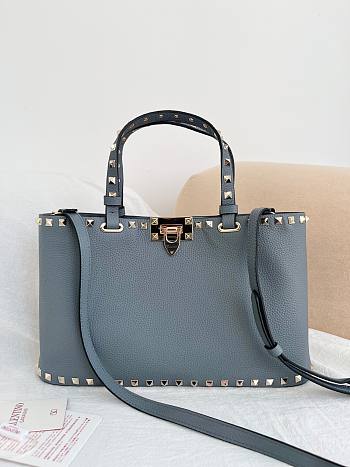 Okify Valentino Garavani Rockstud Large Bag In Blue 32x29x7cm
