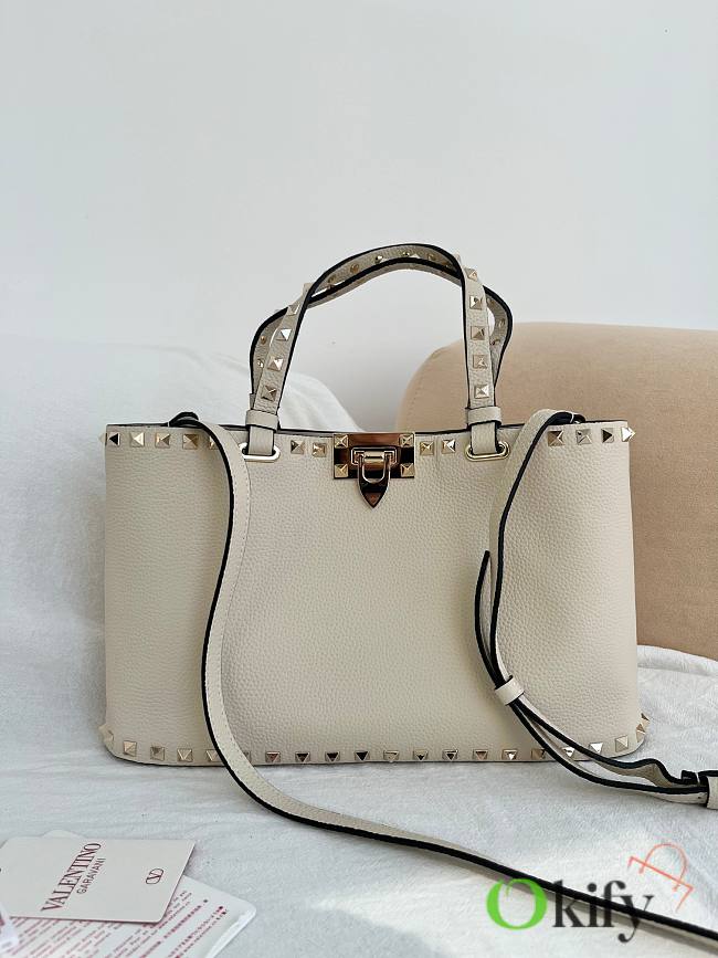 Okify Valentino Garavani Rockstud Large Bag In White 32x29x7cm - 1