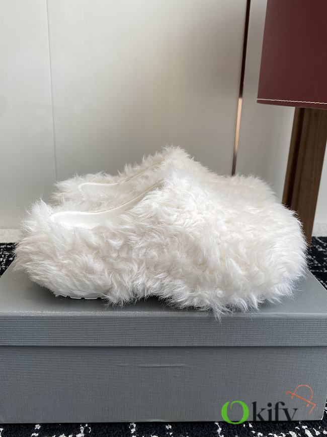 Okify Balenciaga White Thick Sole Wool Slippers - 1