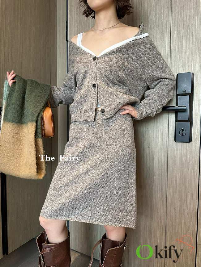 Okify MiuMiu Set Of Gray Wool Cardigan And Skirt - 1
