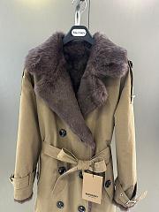 Okify Burberry Double Side Trench Coat With Fur Collar  - 2
