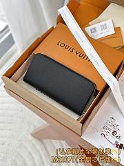 Okify Louis Vuitton Black Zippy Horizontal Taiga Wallet M31071 21x10x2.5cm - 1