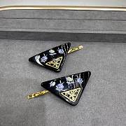 Okify Prada Set Of 2 Black/White Triangle Hair Clip - 2