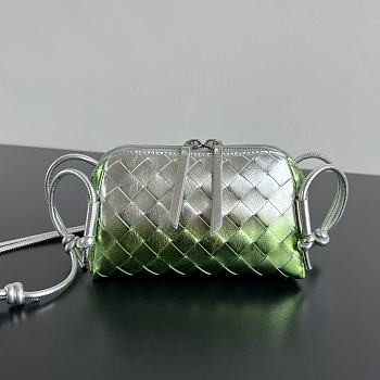 Okify Bottega Veneta Concert Pouch Intrecciato Bag In Silver And Green 18.5x11.5x8.5cm