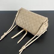 Okify Bottega Veneta Concert Pouch Intrecciato Bag In Beige 18.5x11.5x8.5cm - 4