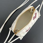 Okify Bottega Veneta Concert Pouch Intrecciato Bag In White With Red Heart 18.5x11.5x8.5cm - 2