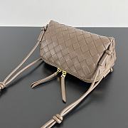 Okify Bottega Veneta Concert Pouch Intrecciato Bag In Light Brown 18.5x11.5x8.5cm - 3