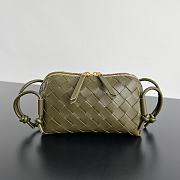 Okify Bottega Veneta Concert Pouch Intrecciato Bag In Dark Olive Green 18.5x11.5x8.5cm - 1