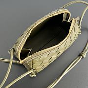 Okify Bottega Veneta Concert Pouch Intrecciato Bag In Dark Olive Green 18.5x11.5x8.5cm - 4
