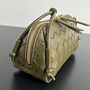 Okify Bottega Veneta Concert Pouch Intrecciato Bag In Dark Olive Green 18.5x11.5x8.5cm - 3