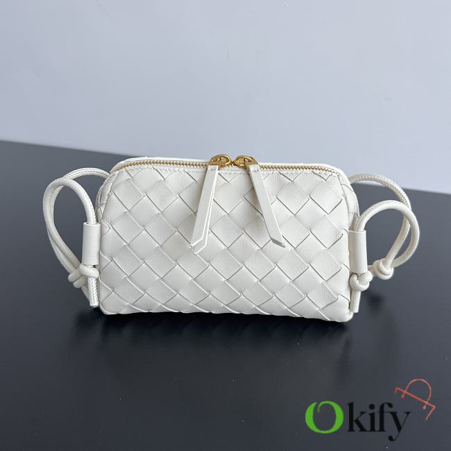 Okify Bottega Veneta Concert Pouch Intrecciato Bag In White 18.5x11.5x8.5cm - 1