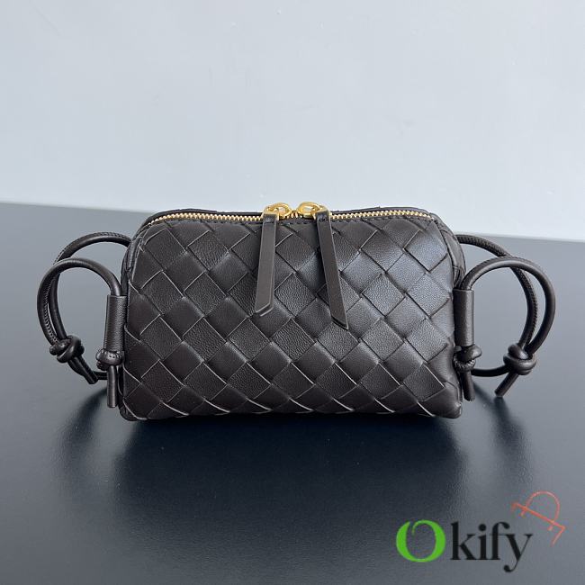 Okify Bottega Veneta Concert Pouch Intrecciato Bag In Dark Brown 18.5x11.5x8.5cm - 1