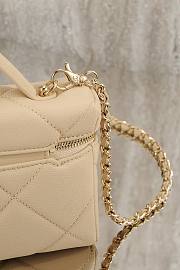 Okify CC Vanity Bag In Beige Caviar 17x19.5x5cm - 6