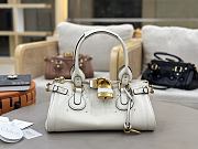 Okify Chloe Paddington Bag In White Grained Leather 36x18x16cm - 1