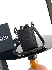 Okify Dior Mini Bucket Bag In Black Oblique And Calfskin For Men 22x13.5x7cm - 3