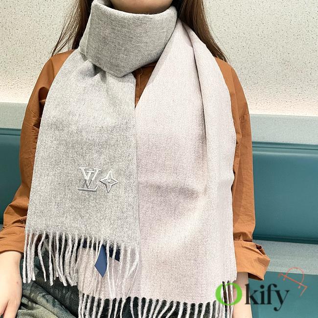 Okify Louis Vuitton Light Gray Cashmere Scarf 180x32cm - 1