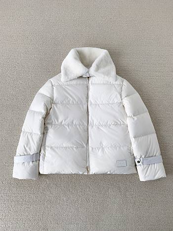 Okify Fendi White Wool Collar Ski Jacket Down Jacket Unisex