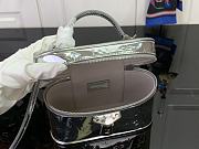 Okify Louis Vuitton Vanity Chain Pouch In Silver M26097 19x11.5x6.5cm - 3