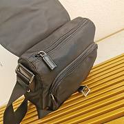 Okify Prada Re-Nylon Shoulder Bag In Black 1BD994 25x22x10cm - 3