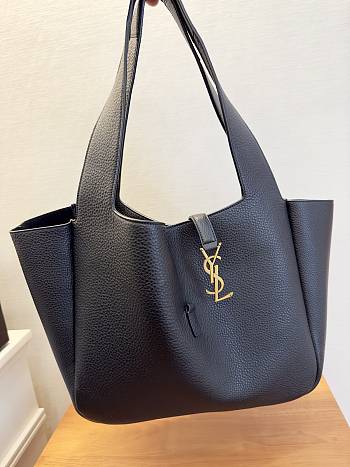 Okify YSL LE 5 À 7 Bea Bag In Black Grained Leather 50x28x18cm