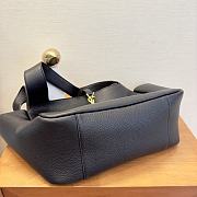 Okify YSL LE 5 À 7 Bea Bag In Black Grained Leather 50x28x18cm - 4