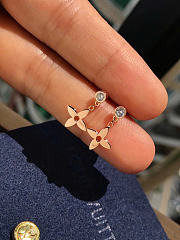 Okify Louis Vuitton Idylle Blossom Rose Gold Earrings  - 4