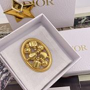 Okify Dior Gold Oval Brooch  - 4