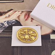 Okify Dior Gold Oval Brooch  - 1
