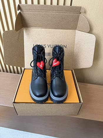 Okify Louis Vuitton Black Ankle Boots With Heart Charm 2
