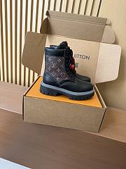 Okify Louis Vuitton Black And Brown Ankle Boots With Heart Charm  - 6