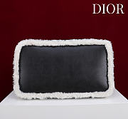 Okify Dior Toujours Large Flat Macrocannage Bag In Black Calfskin With Fur 37x27x21cm - 4