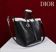 Okify Dior Toujours Vertical Medium Tote Bag In Black Calfskin With Fur 23x25x11cm - 4
