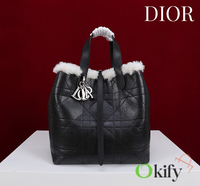 Okify Dior Toujours Vertical Medium Tote Bag In Black Calfskin With Fur 23x25x11cm - 1
