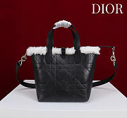 Okify Dior Toujours Vertical Small Tote Bag In Black Calfskin With Fur 18.5x18.5x12cm - 3
