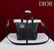 Okify Dior Toujours Vertical Small Tote Bag In Black Calfskin With Fur 18.5x18.5x12cm - 4