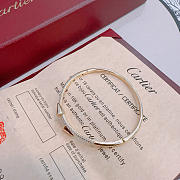 Okify Cartier V Gold Ring 26663 - 5