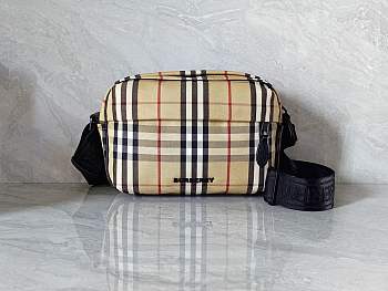 Okify Burberry Paddy Check Bag 22.5x6.5x16cm
