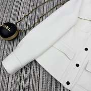 Okify Moncler White Lapel Coat With Multiple Pockets - 4