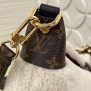 Okify Louis Vuitton Pochette Mia Bag Wool M26245 22x14.5x8cm - 3