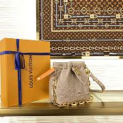 Okify Louis Vuitton Coussin Bucket Bag Beige M26530 20x20x10cm - 5