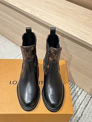 Okify Louis Vuitton Beaubourg Chelsea Monogram Ankle Boots 1AIEJ9 - 2