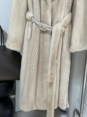 Okify Fendi Long Fur Coat Beige  - 2