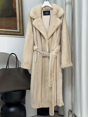 Okify Fendi Long Fur Coat Beige 