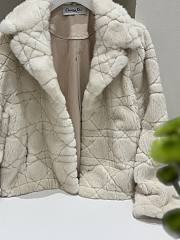 Okify Dior Fur Coat White  - 2