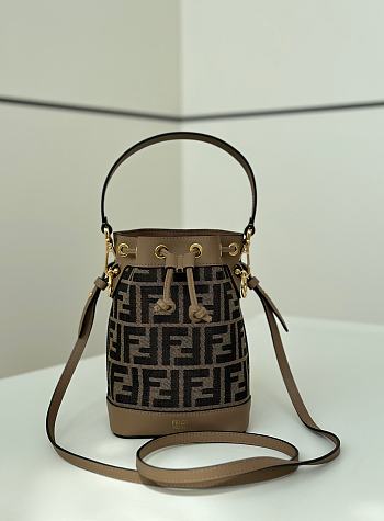 Okify Fendi Mon Tresor Bucket Bag Brown 18x14x12cm