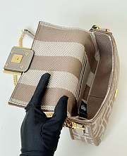 Okify Fendi Baguette Bag Light Brown 20x11x5cm - 3