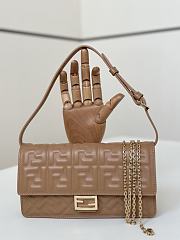 Okify Fendi Baguette Wallet On Chain Light Brown 21x11.5x5cm - 1